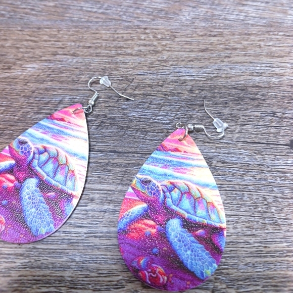 Turtle Earrings French Hook Teardrop Vinyl Double Sided Dangle Womens Pink - Picture 4 of 6